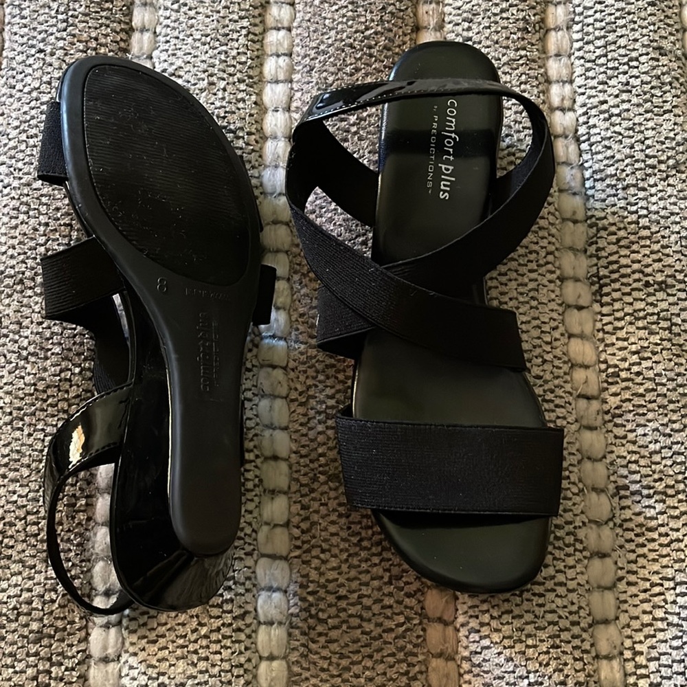 Comfort plus Women’s size 8. Black dress shoe - New